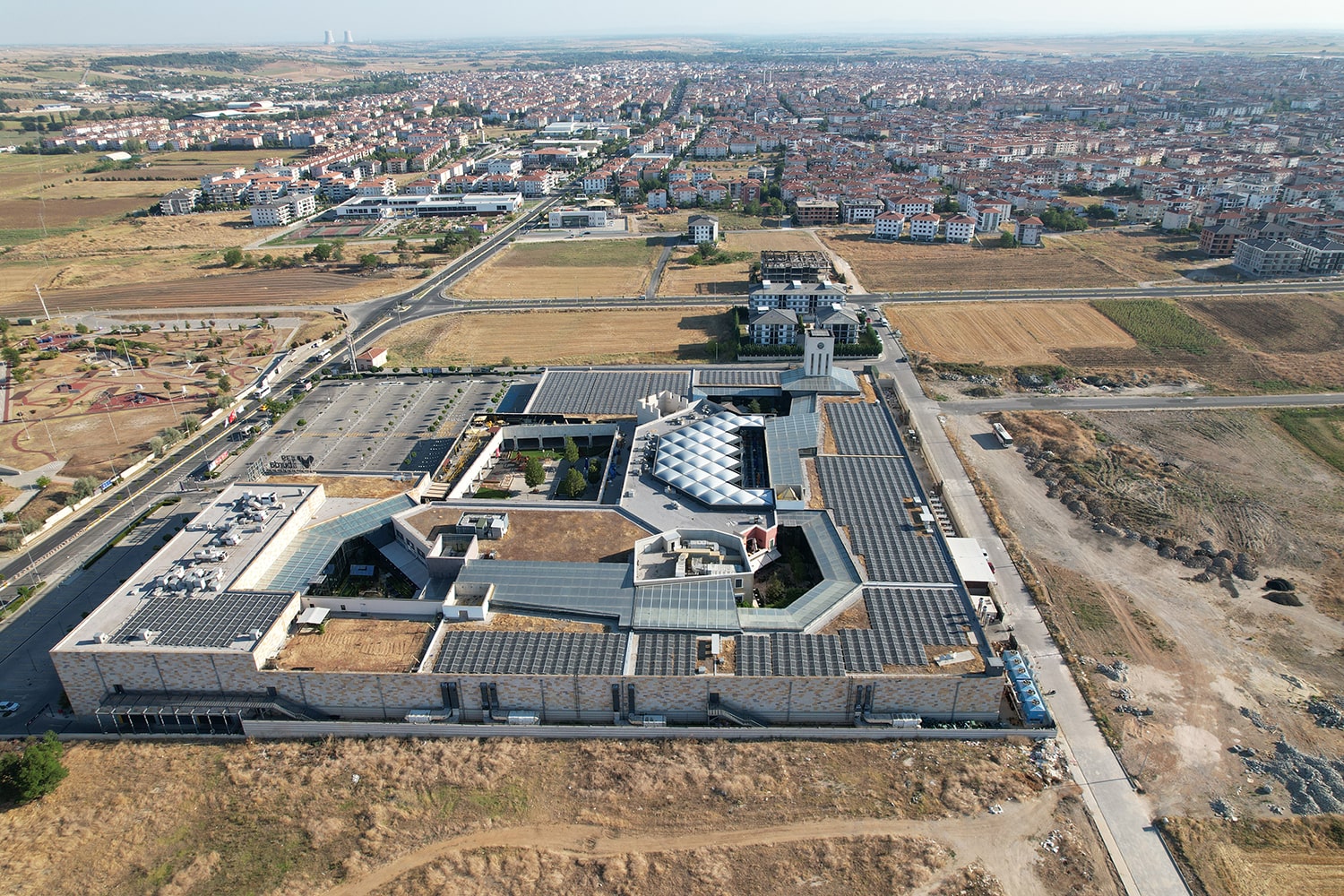 LÜLEBURGAZ - 39 BURDA AVM - 1.100 kWp Çatı Üzeri Güneş Santrali