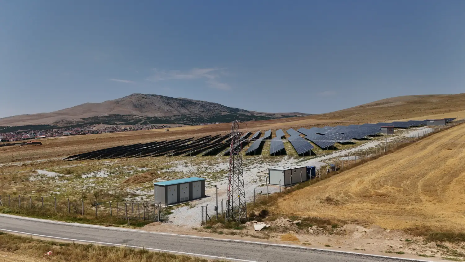 KONYA – FS PLASTİK-1 & 2 GES   / YUNAK Toplam Kurulu Güç: 2.593,80 kWp